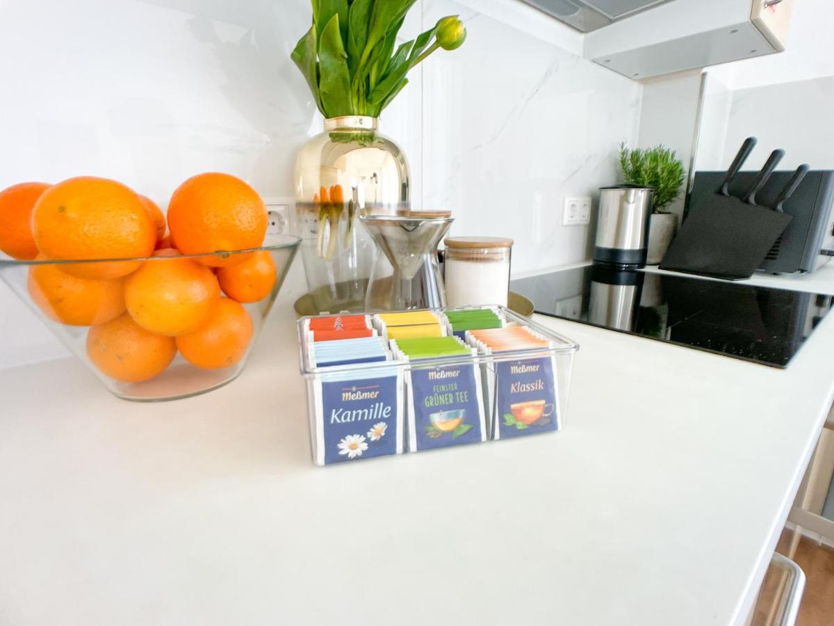 M-Style 02 Apartment Mit Balkon 24H Self-Check-In, Free Parking, Netflix Neurenberg Buitenkant foto